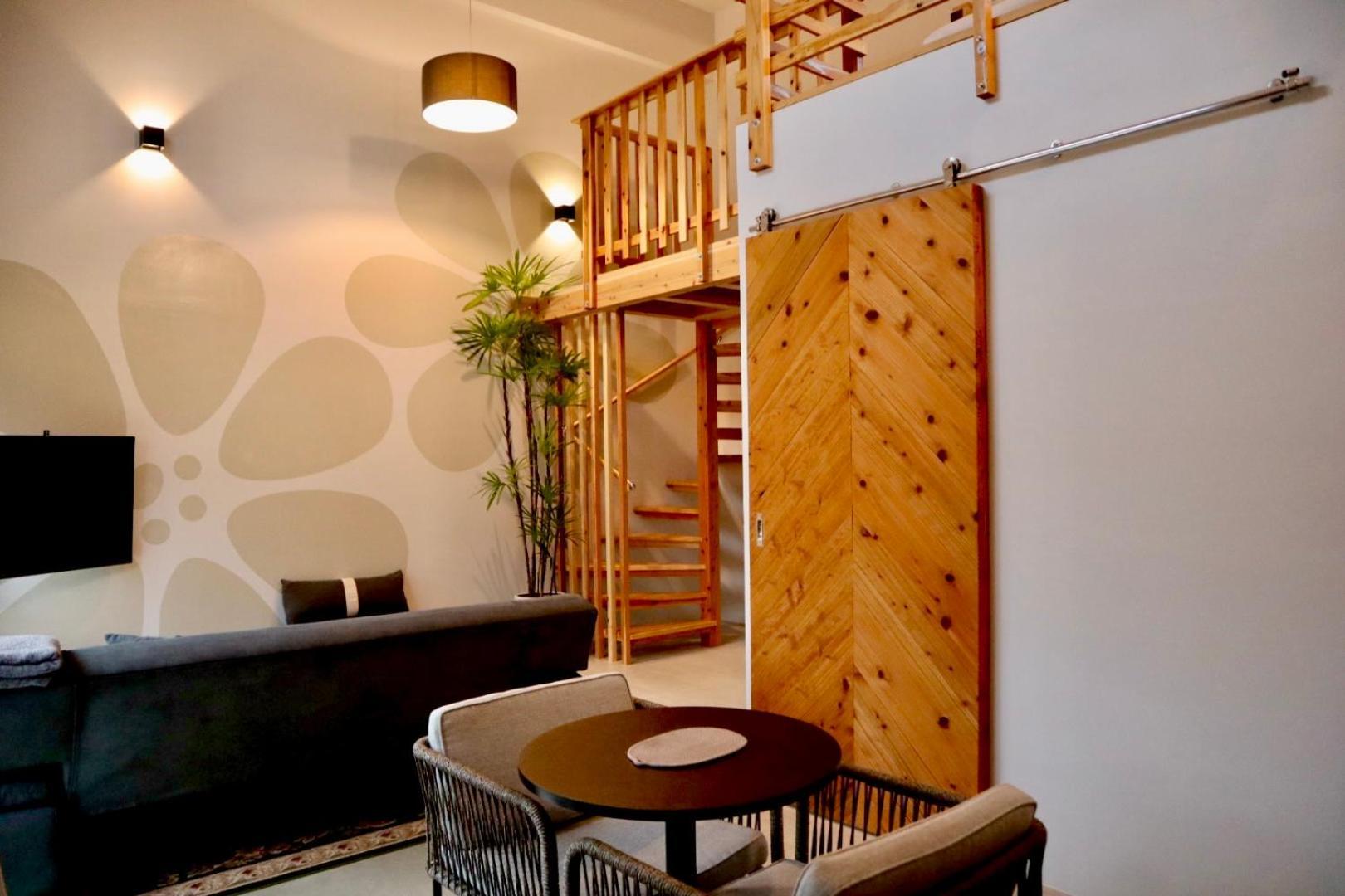 Hotel Little Swiss House 모토부 외부 사진